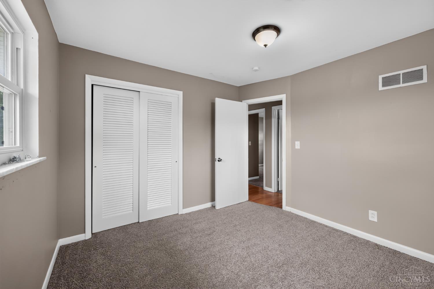 11410 Pippin Road Cincinnati, OH 45231 - Photo 27 of 33