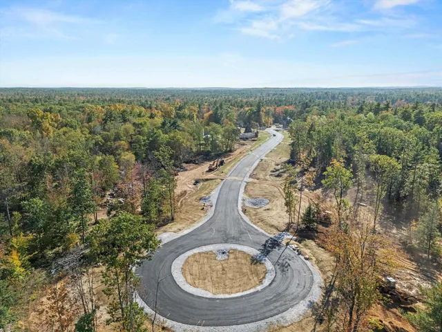 $349,900 | Pear Tree Lane, Epping, NH 03042