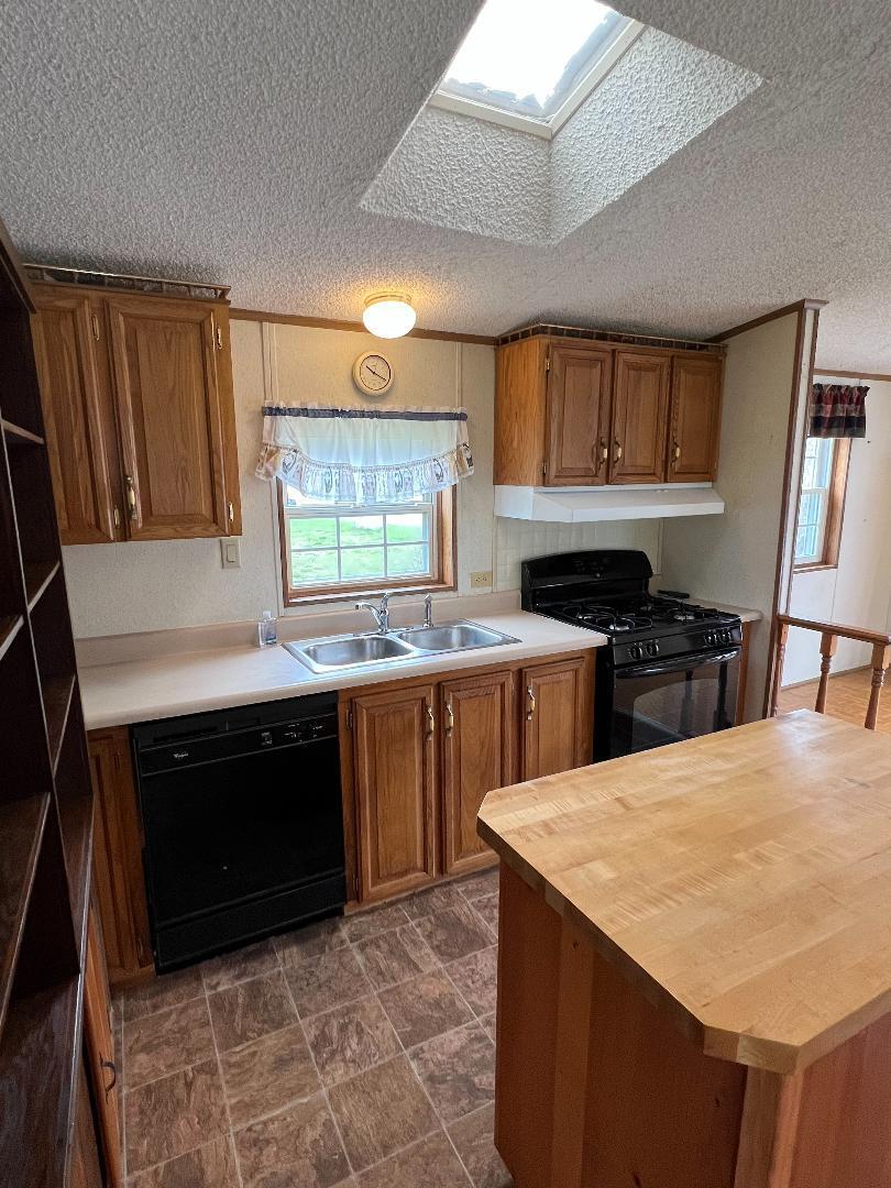 19 Pine Ridge Road Windsor, ME 04363 - Photo 5 of 15 Pora11