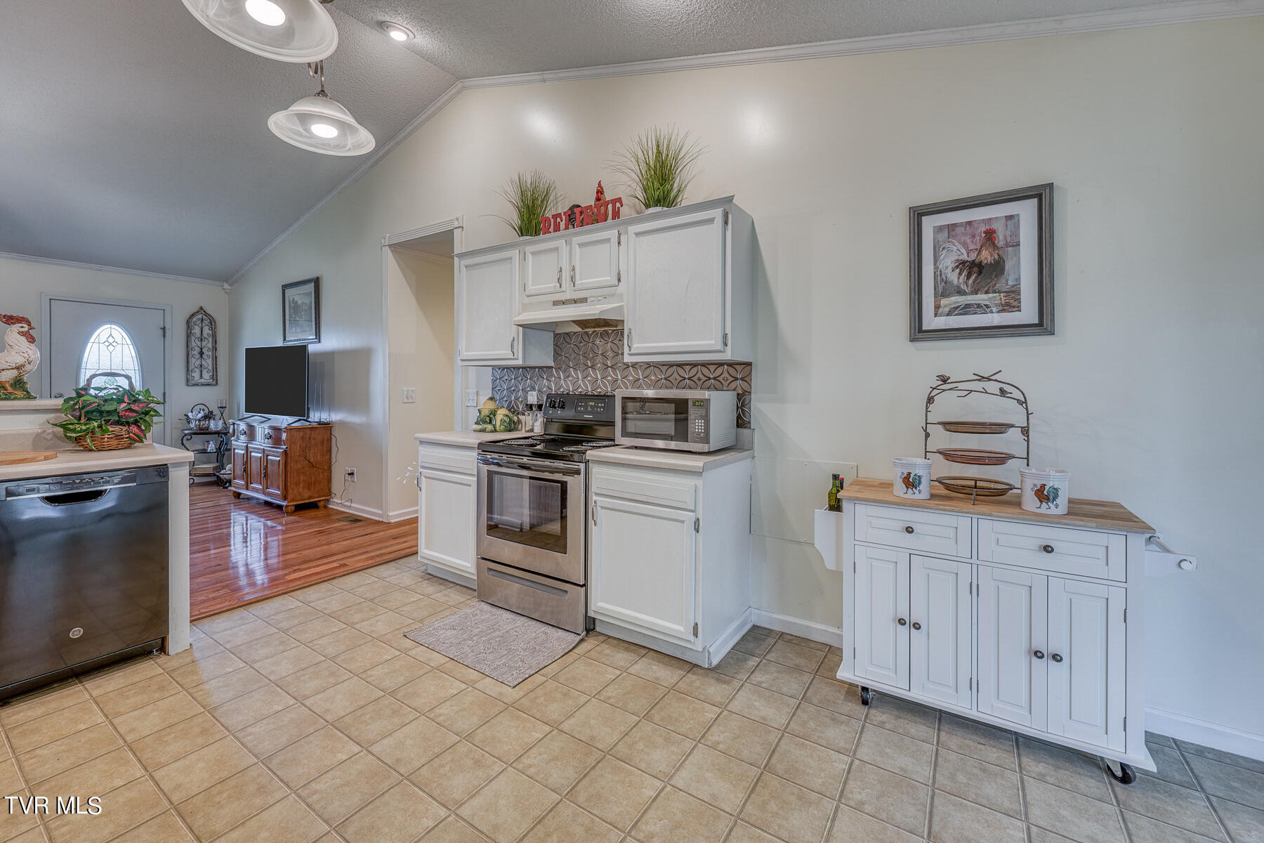 118 Hoyle Fender Road Jonesborough, TN 37659 - Photo 8 of 30 118 Hoyle Fender Rd-13