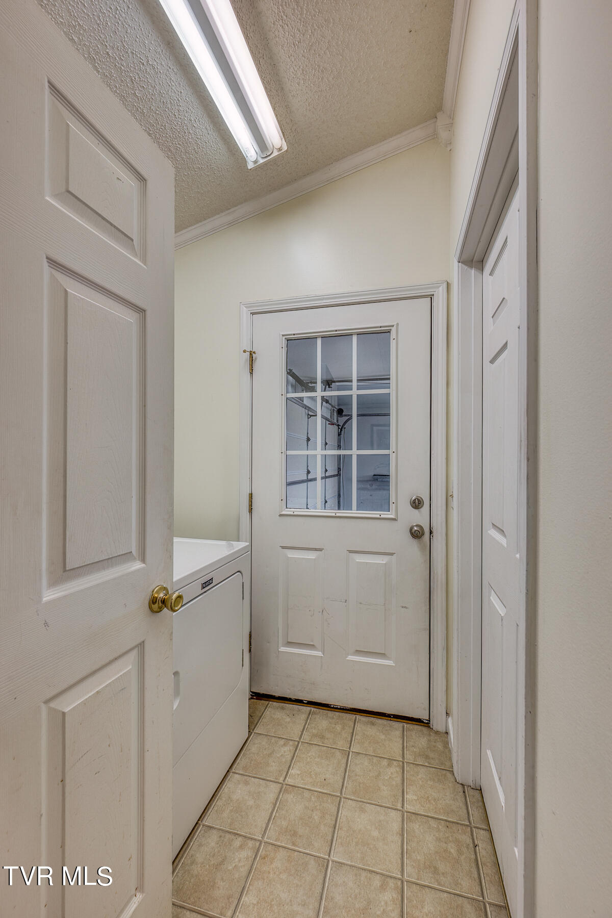 118 Hoyle Fender Road Jonesborough, TN 37659 - Photo 10 of 30 118 Hoyle Fender Rd-21