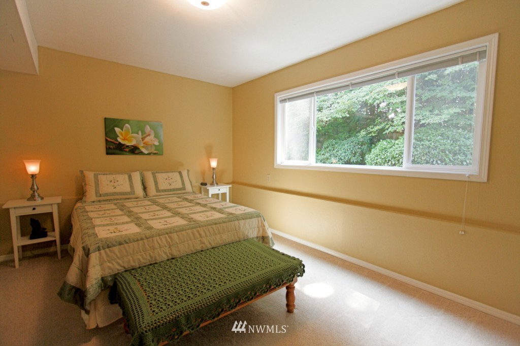 1922 169th Place Southeast Bothell, WA 98012 - Photo 9 of 24