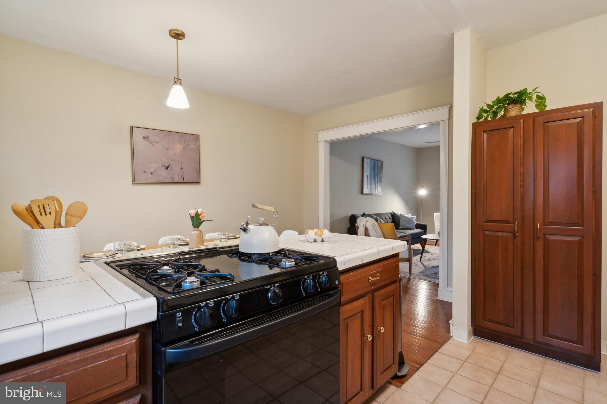 7862 Devon Street Philadelphia, PA 19118 - Photo 12 of 25