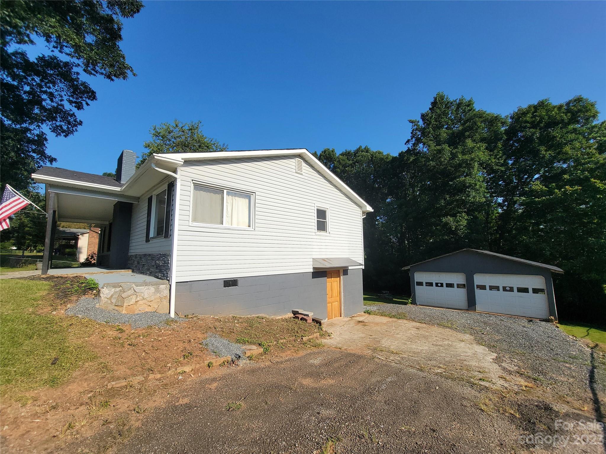 454 Swanson Road Lenoir, NC 28645 - Photo 3 of 40 Gallery Image 3