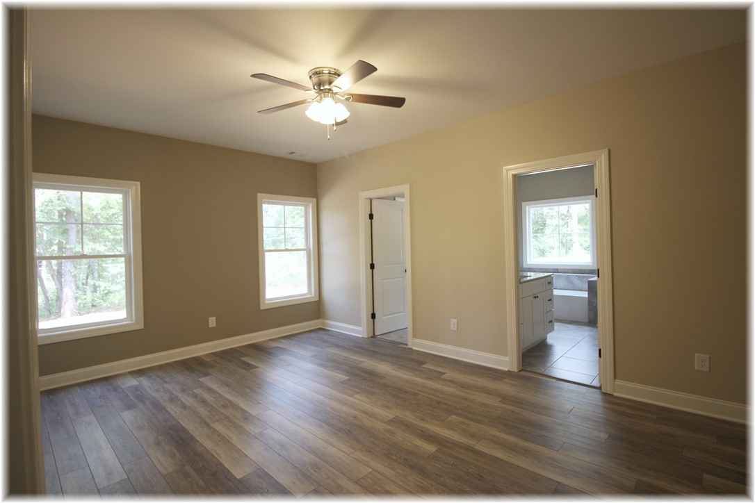 806 Water Tank Way Seneca, SC 29672 - Photo 3 of 11 Gallery Image 3