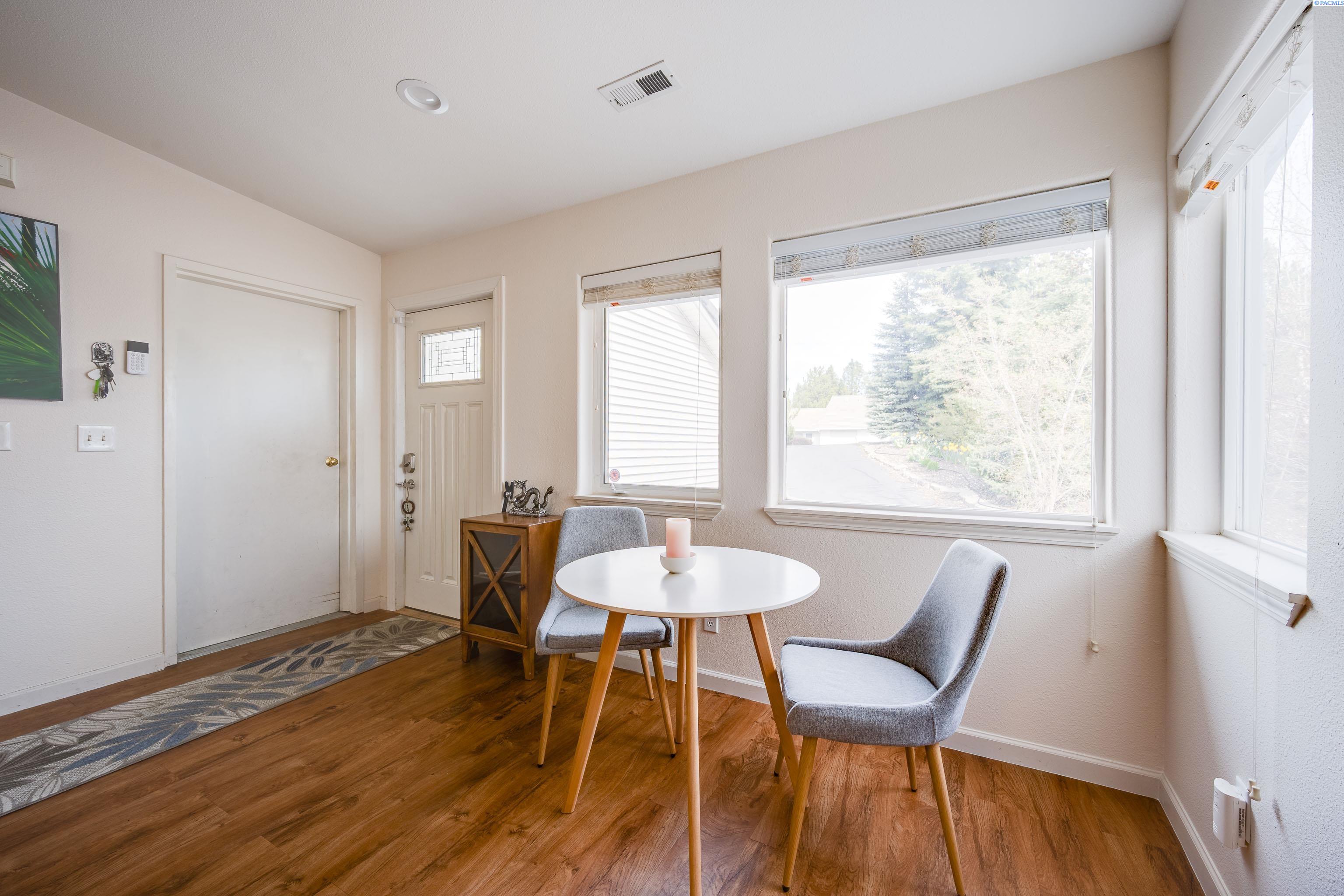 545 Southeast Quail Ridge Drive, Unit 1 Pullman, WA 99163 - Photo 12 of 22 Gallery Image 12