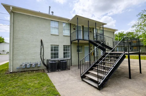 $875 | 3449 Southern Avenue, Unit 3453 102, Memphis, TN 38111