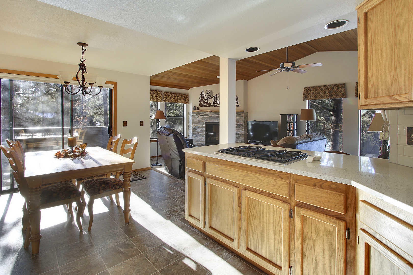 17730 West Core Road Sunriver, OR 97707 - Photo 9 of 20 08