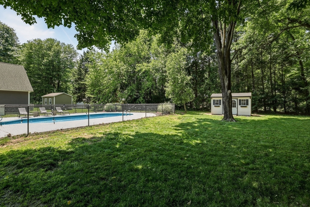 75 Clematis Road Agawam, MA 01001 - Photo 8 of 38