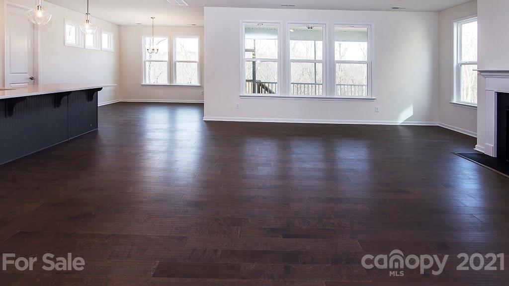 15131 Shallow Ridge Road, Unit 261 Charlotte, NC 28278 - Photo 15 of 31 Gallery Image 15