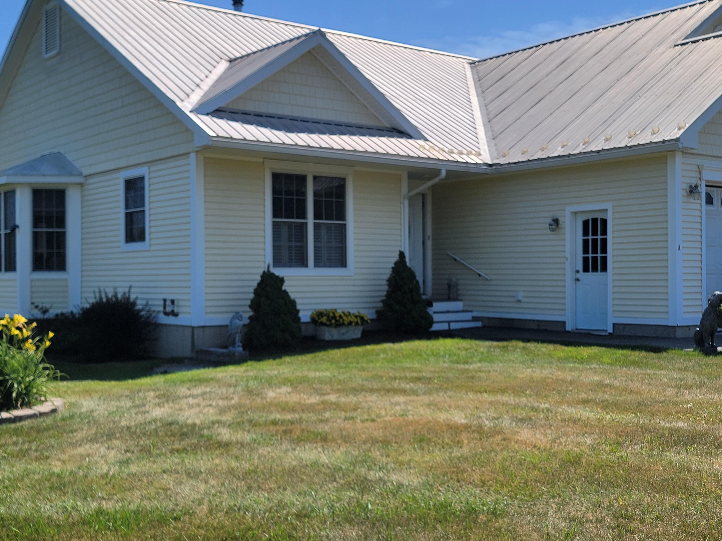 239 Pierce Road, Unit 2A Brewer, ME 04412 - Photo 4 of 35 20260726_115611