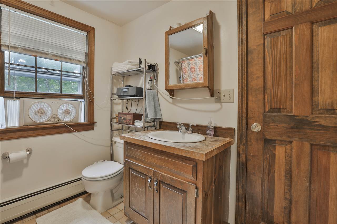 189 Curtis Farm Road Wilton, NH 03086 - Photo 24 of 32
