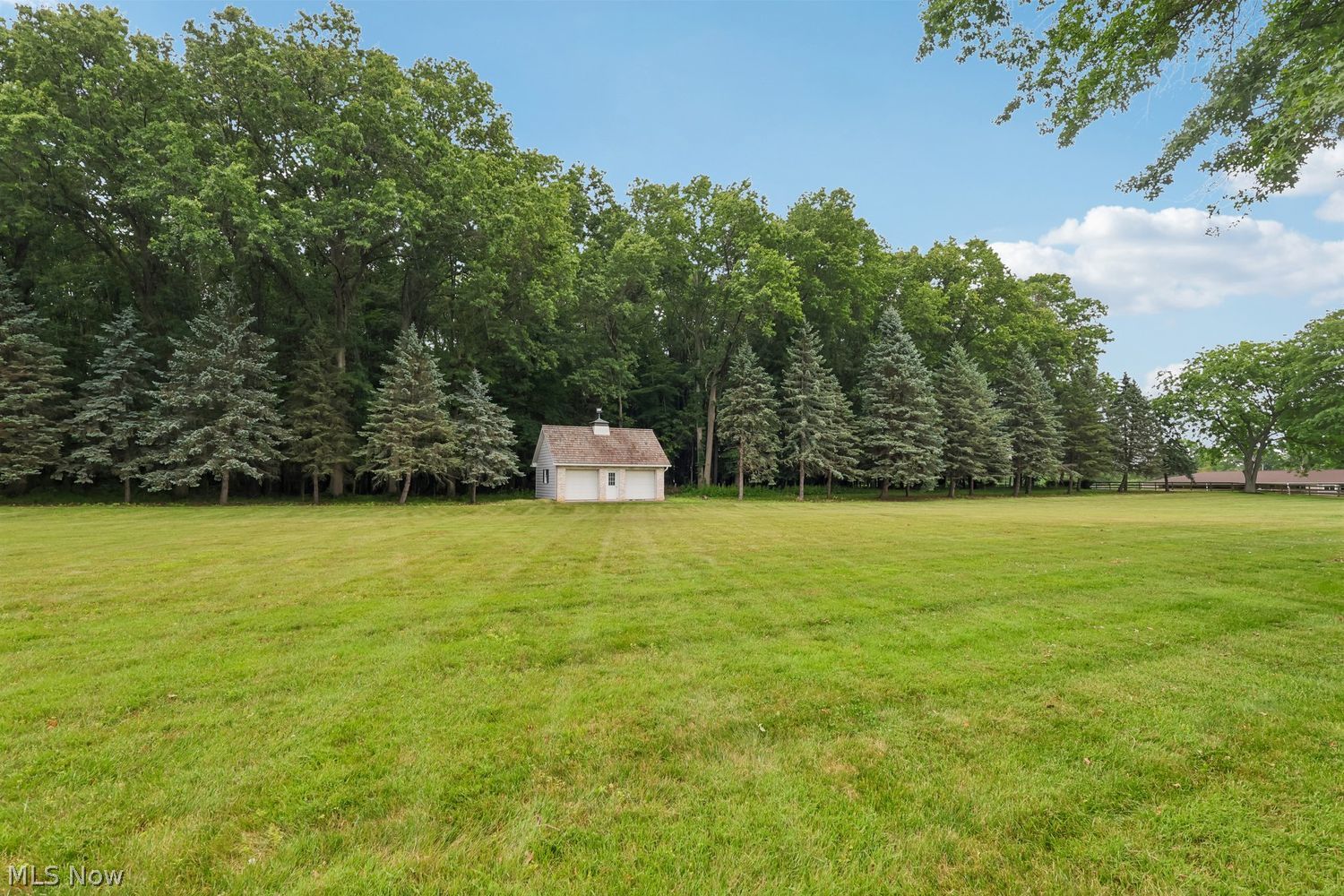 4551 Shaw Road Akron, OH 44333 - Photo 18 of 32