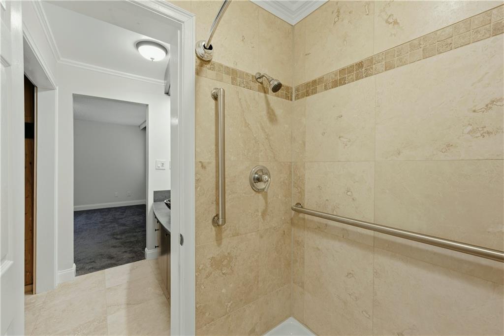 4266 Roswell Road Northeast, Unit F2 Atlanta, GA 30342 - Photo 23 of 30