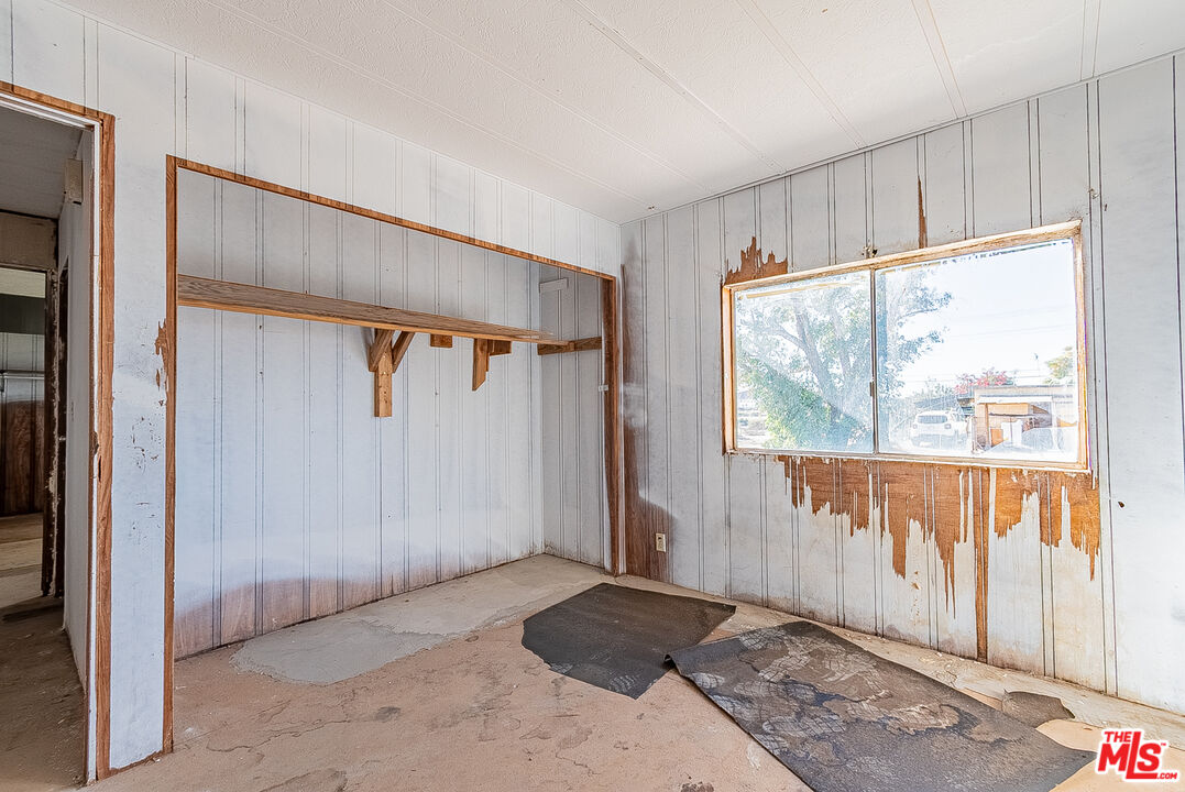 24235 Paloma Avenue Ripley, CA 92225 - Photo 14 of 31