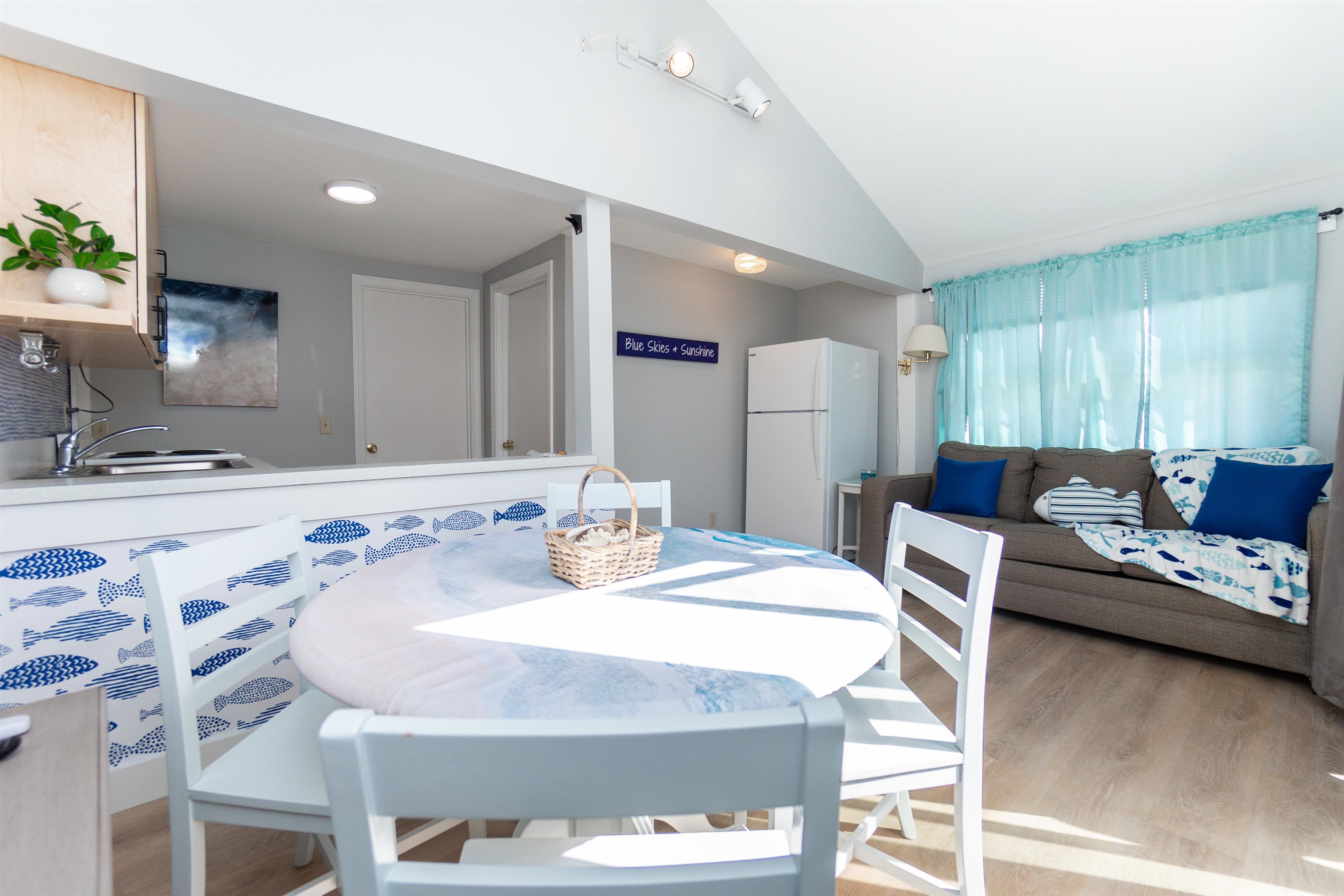 401 A Ocean Boulevard, Unit 2 Hampton, NH 03842 - Photo 4 of 13