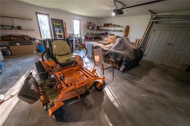 $1,390,000 | 25984 Outer Road, Rock Port, MO 64482