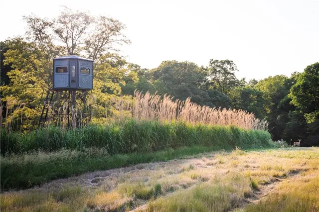 $1,390,000 | 25984 Outer Road, Rock Port, MO 64482