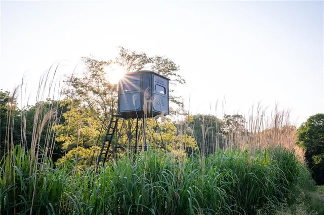 $1,390,000 | 25984 Outer Road, Rock Port, MO 64482