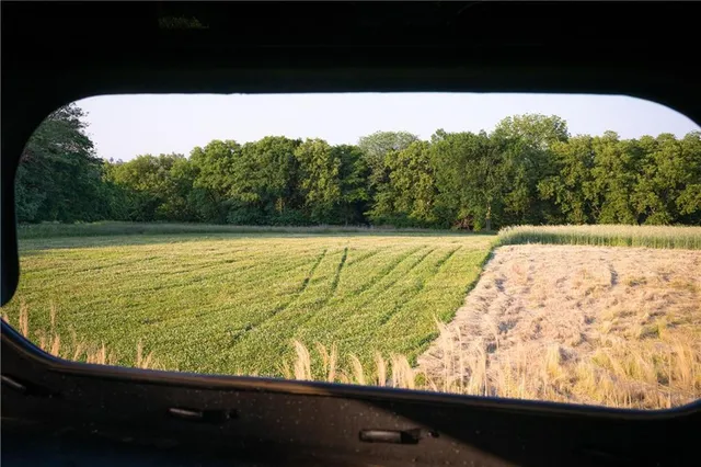 $1,390,000 | 25984 Outer Road, Rock Port, MO 64482