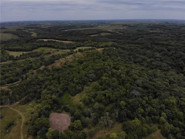 $1,275,000 | 25984 Outer Road, Rock Port, MO 64482