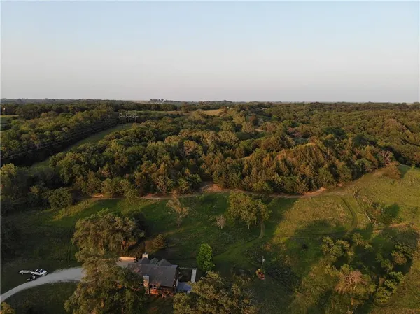 $1,275,000 | 25984 Outer Road, Rock Port, MO 64482