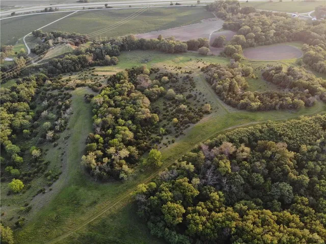 $1,390,000 | 25984 Outer Road, Rock Port, MO 64482