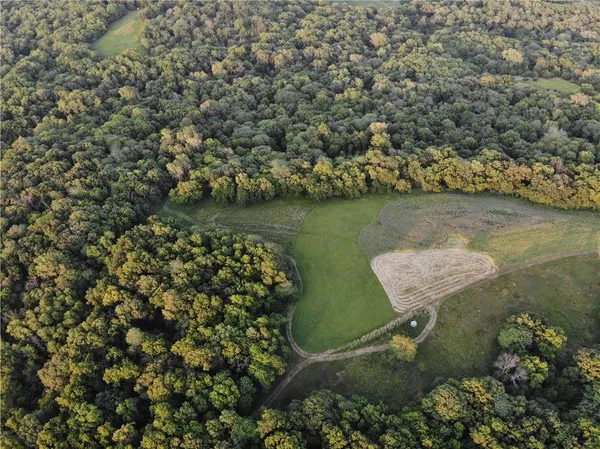 $1,275,000 | 25984 Outer Road, Rock Port, MO 64482