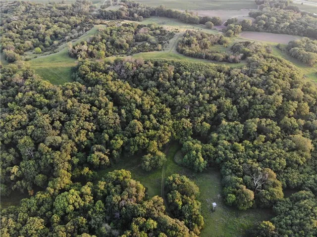 $1,390,000 | 25984 Outer Road, Rock Port, MO 64482