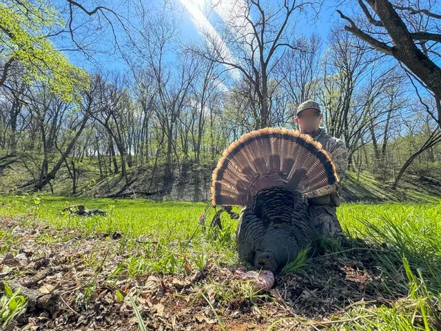 $1,390,000 | 25984 Outer Road, Rock Port, MO 64482