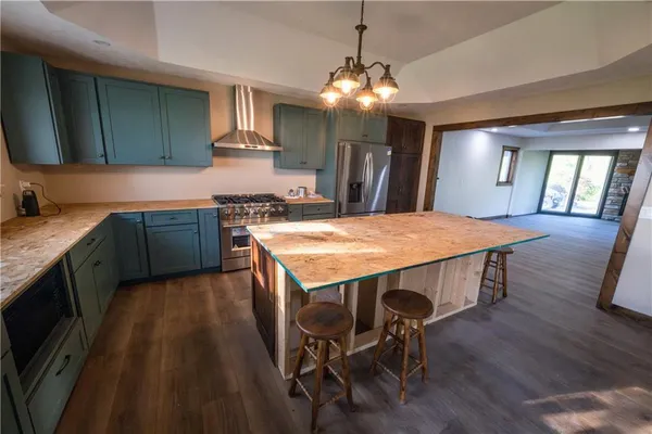 $1,275,000 | 25984 Outer Road, Rock Port, MO 64482