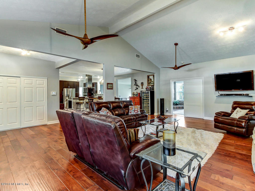 934 Waterman Road South Jacksonville, FL 32207 - Photo 8 of 52 934 Waterman Rd S Jacksonville-MLS_Size-