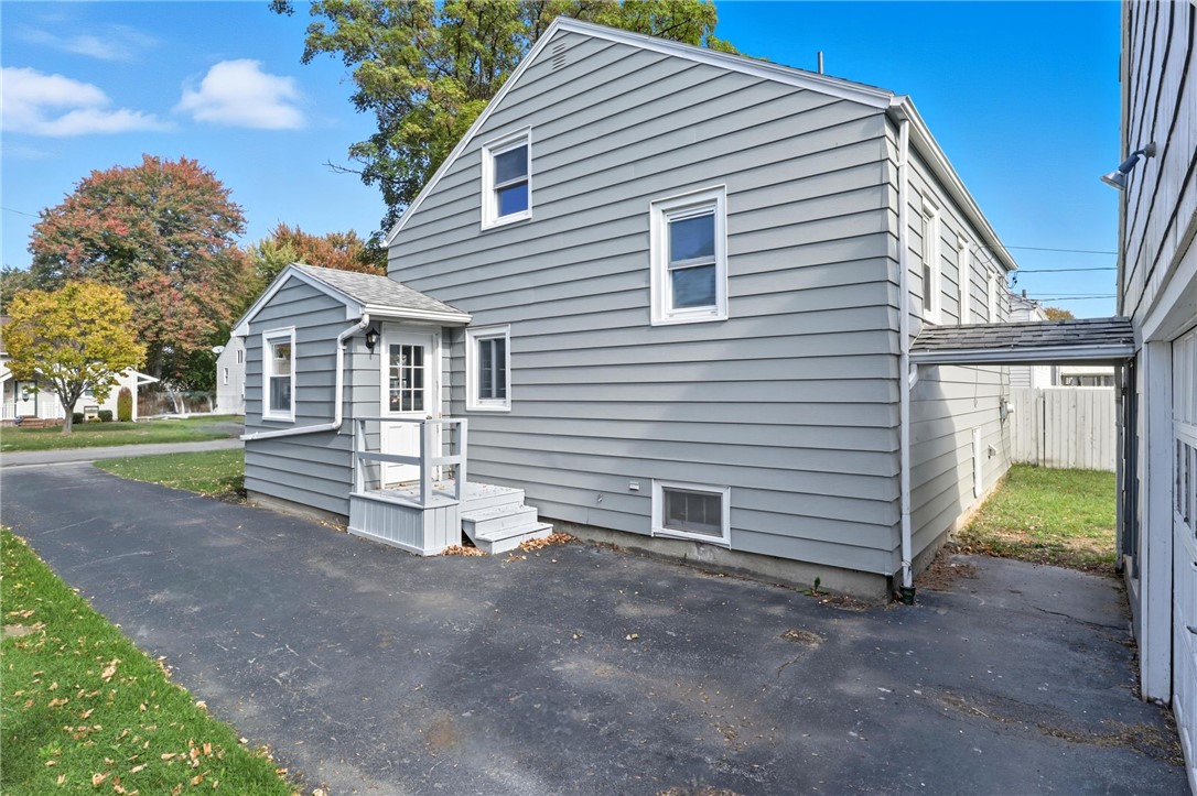 241 Haddon Road Greece, NY 14626 - Photo 25 of 29