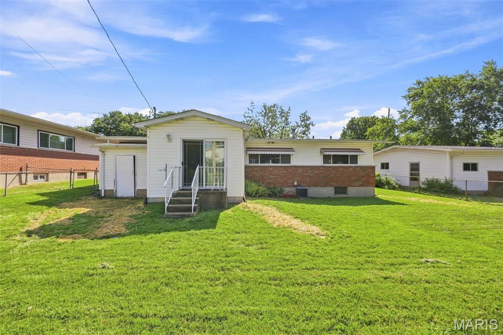 908 Buckley Road Mehlville, MO 63125 - Photo 33 of 34 Gallery Image 33