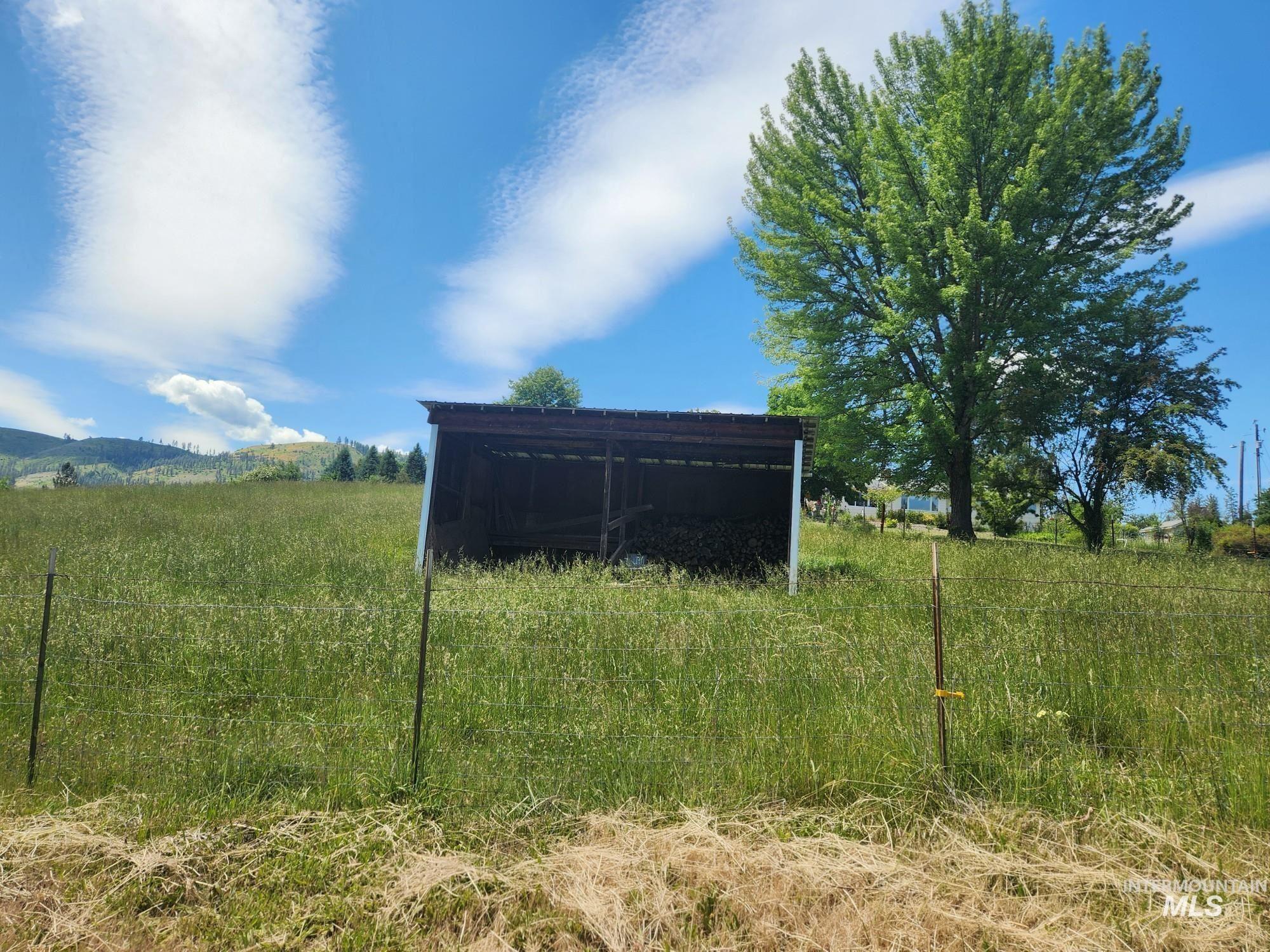 367 Woodland Road Kamiah, ID 83536 - Photo 43 of 45 Exterior view of an outbuilding