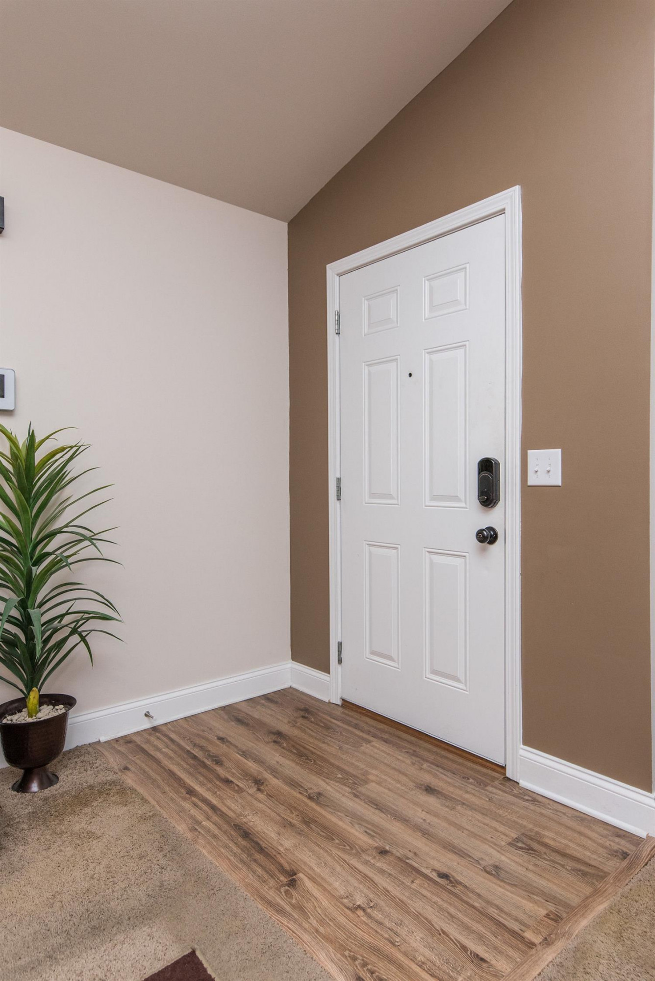 2268 Spurr Road Lexington, KY 40511 - Photo 2 of 24 Photo 2