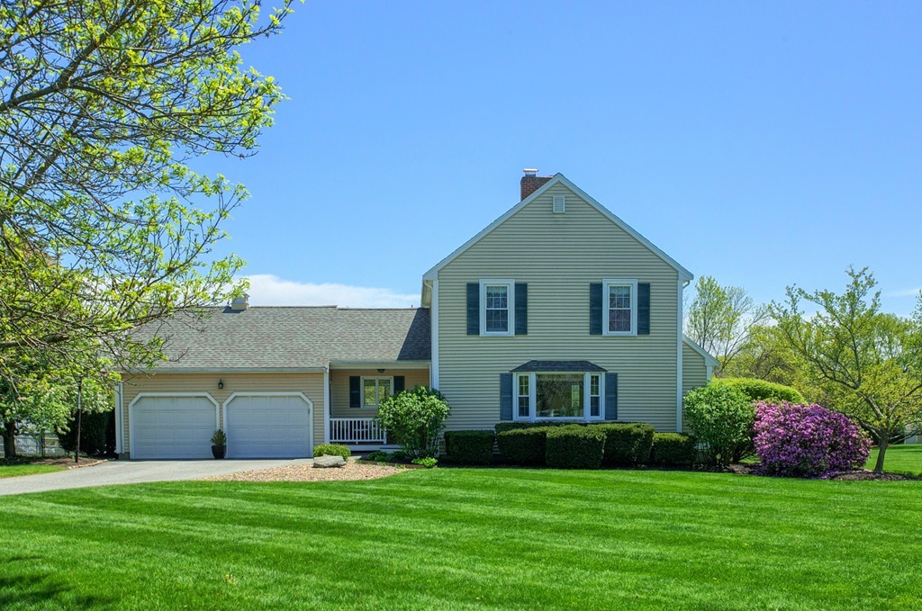 23 Old Farm Road North Andover, MA 01845 - Photo 1 of 30 Gallery Image 1