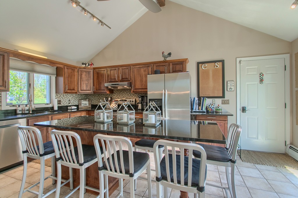 23 Old Farm Road North Andover, MA 01845 - Photo 3 of 30 Gallery Image 3