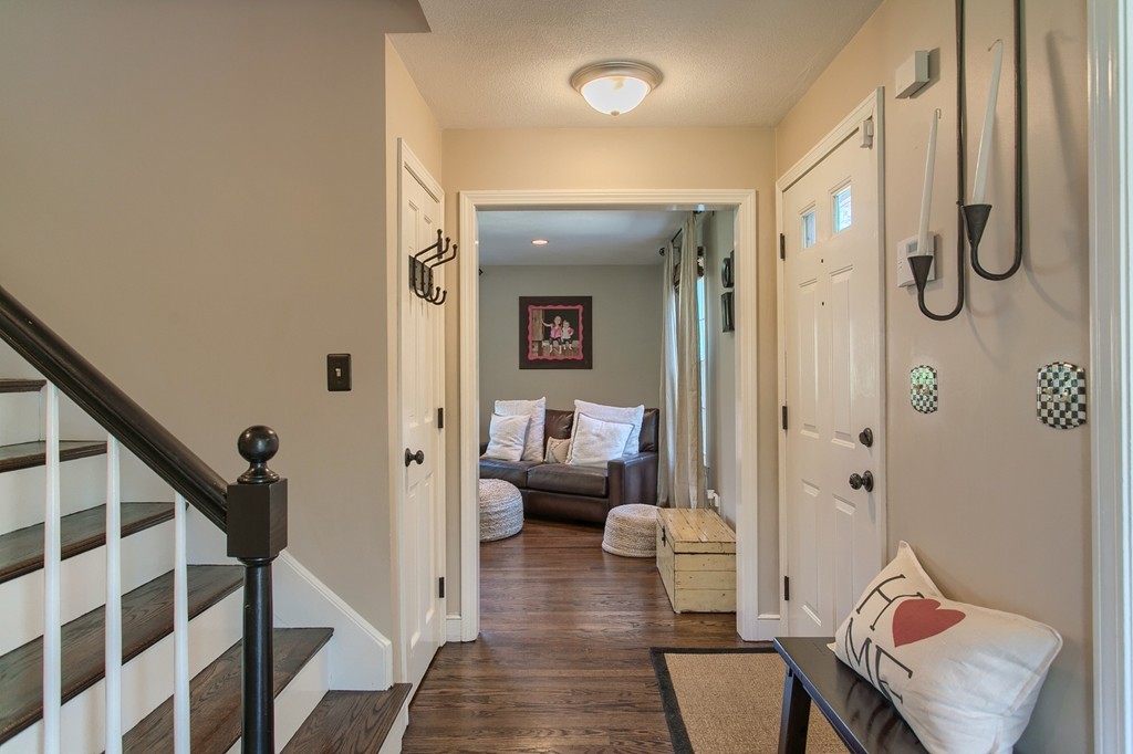23 Old Farm Road North Andover, MA 01845 - Photo 10 of 30 Gallery Image 10