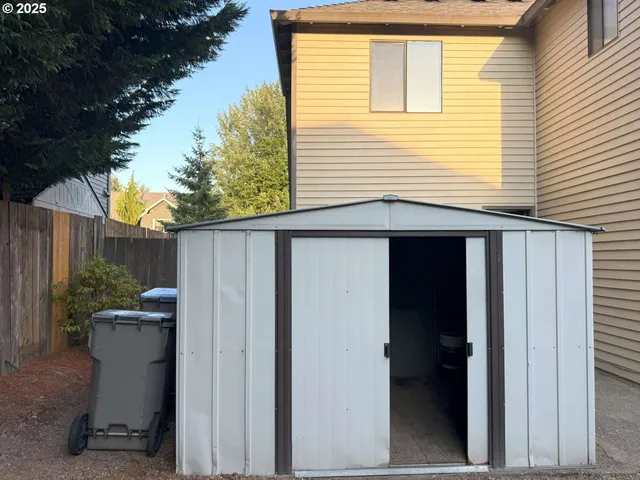 $640,000 | 3053 Northwest Norwalk Place, Beaverton, OR 97006