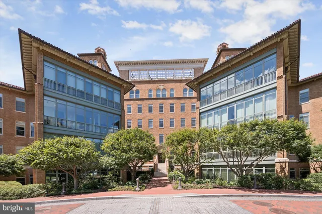 $2,149,000 | 2425 L Street Northwest, Unit 303, Washington, DC 20037