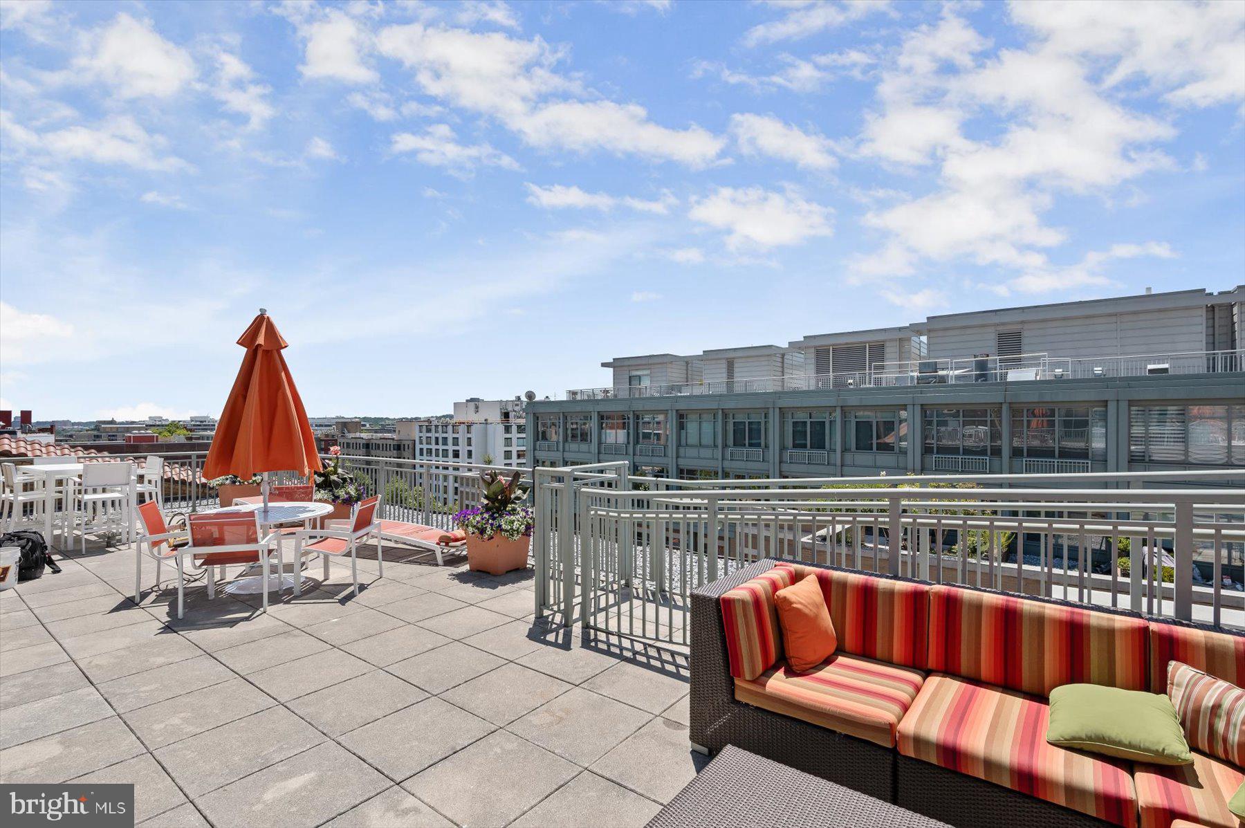 2425 L Street Northwest, Unit 303 Washington, DC 20037 - Photo 32 of 38 Rooftop Pool