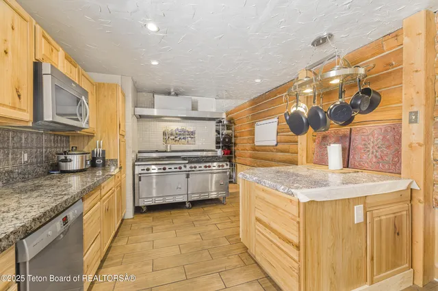 $2,999,000 | 807 Merna North Beaver Road, Daniel, WY 83115