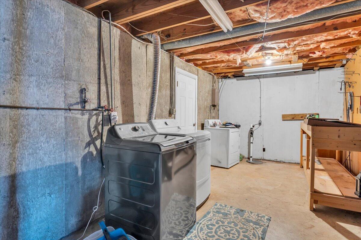 2203 Inge Circle Salem, VA 24153 - Photo 31 of 40 26-MIB00260