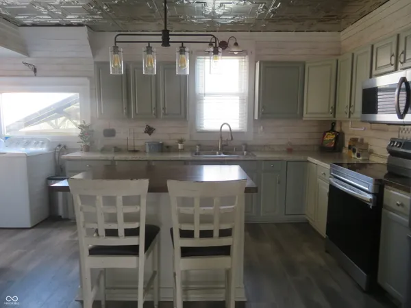 $260,000 | 401 North Harrison Street, Alexandria, IN 46001