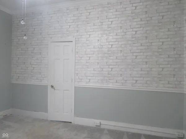 $260,000 | 401 North Harrison Street, Alexandria, IN 46001