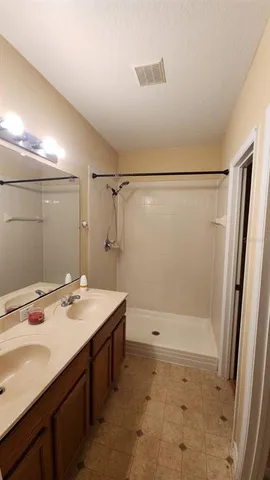 $1,950 | 9946 Tivoli Villa Drive, Orlando, FL 32829