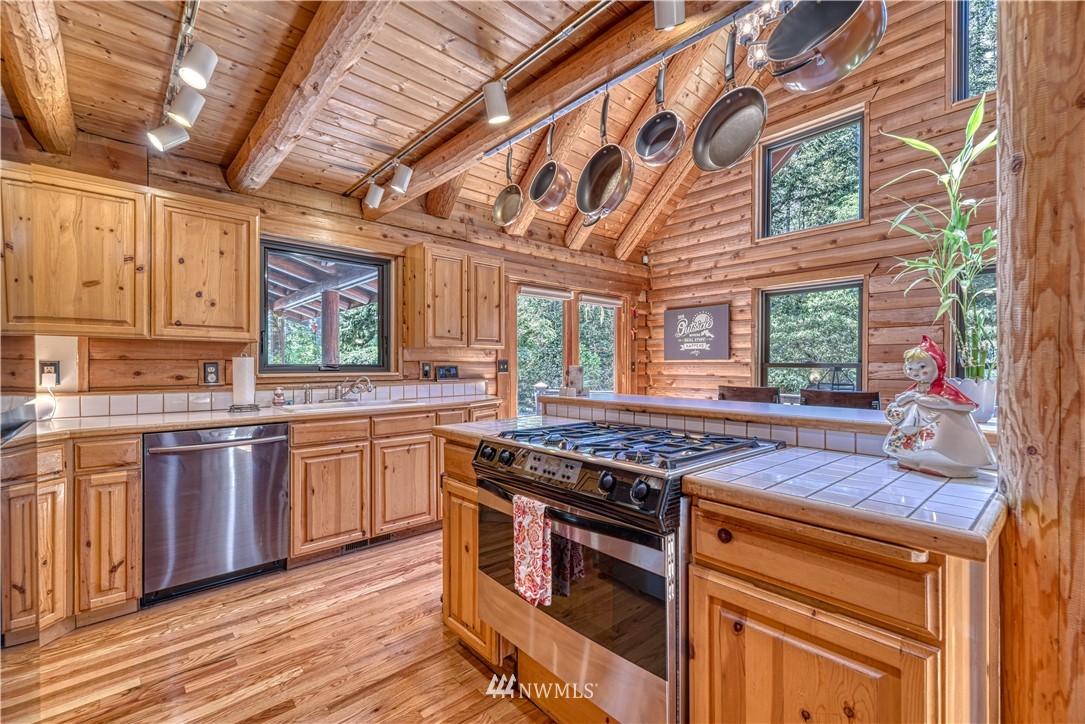 18554 Northwest Stavis Bay Road Seabeck, WA 98380 - Photo 17 of 37 Gallery Image 17