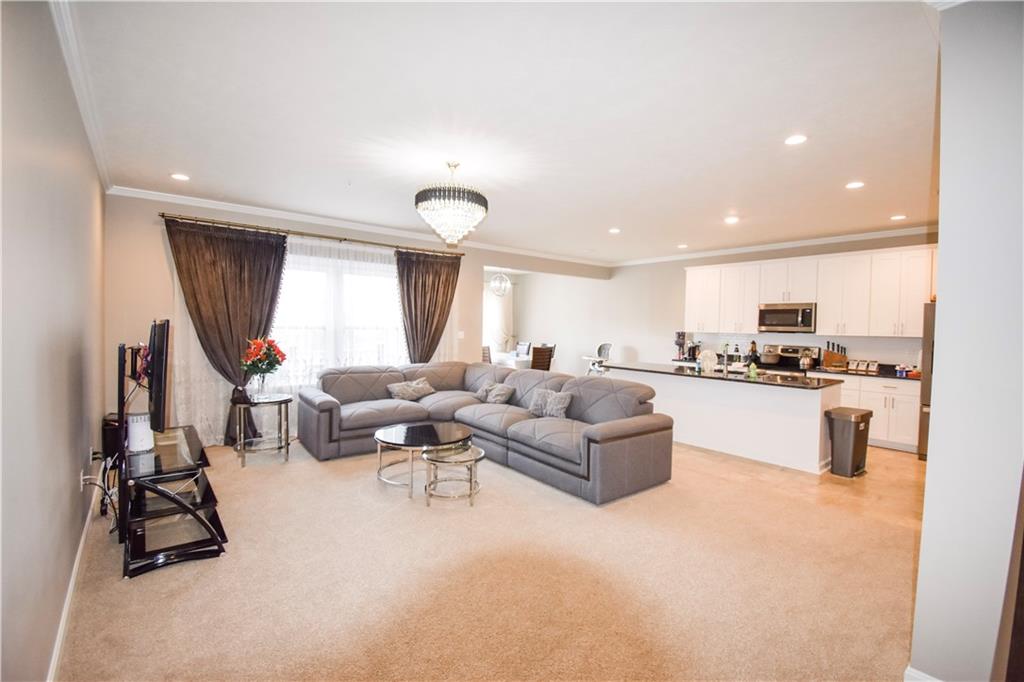 184 Lockheed Drive Coraopolis, PA 15108 - Photo 3 of 17 Gallery Image 3