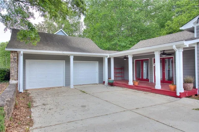 $2,695 | 2067 Brockett Road, Tucker, GA 30084
